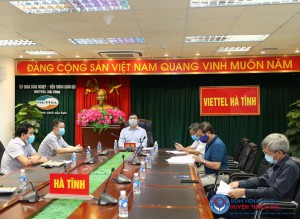 Bác sỹ Lê Ngọc Châu - TUV - Giám đốc Sở Y tế chủ trì tại điểm cầu Hà Tĩnh