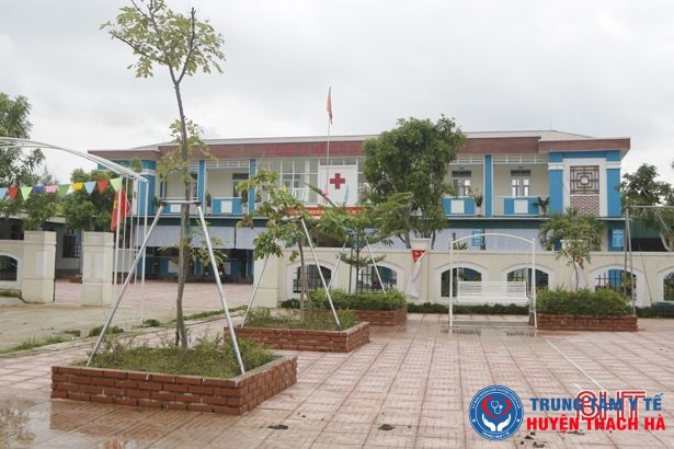 Trạm Y tế xã Cẩm Vịnh (huyện Cẩm Xuyên) được đầu tư xây dựng khang trang, xanh - sạch - đẹp.