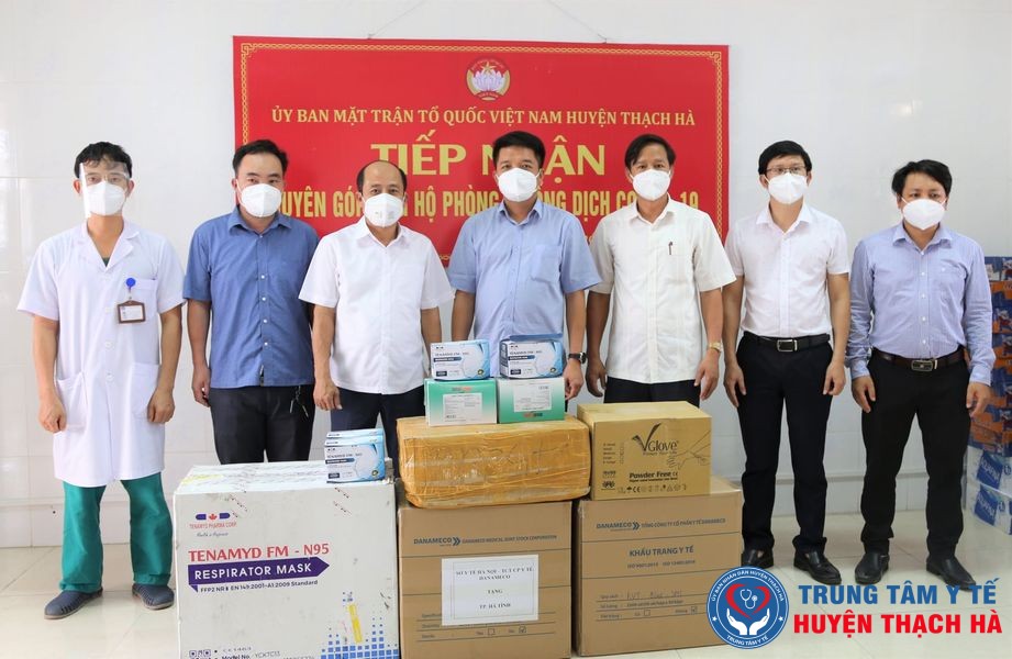 UBMT Tổ quốc Việt Nam tỉnh Hà Tĩnh  phân phối vật tư y tế phòng, chống dịch Covid-19 cho huyện Thạch Hà