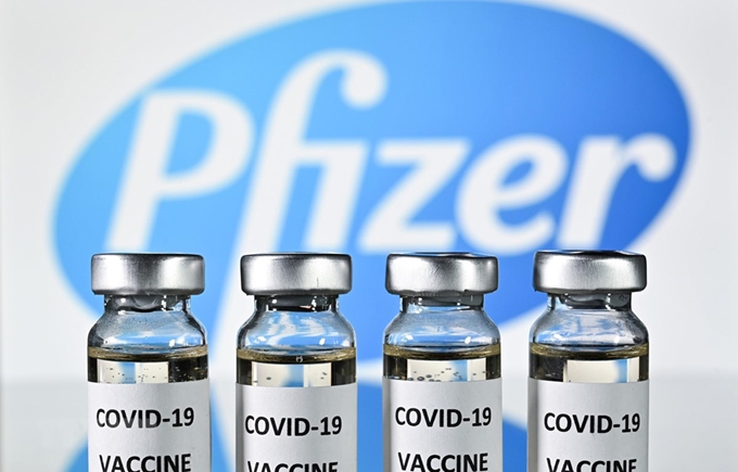 Giải đáp một số thắc mắc hiện nay về vắc xin Pfizer và vắc xin AstraZeneca