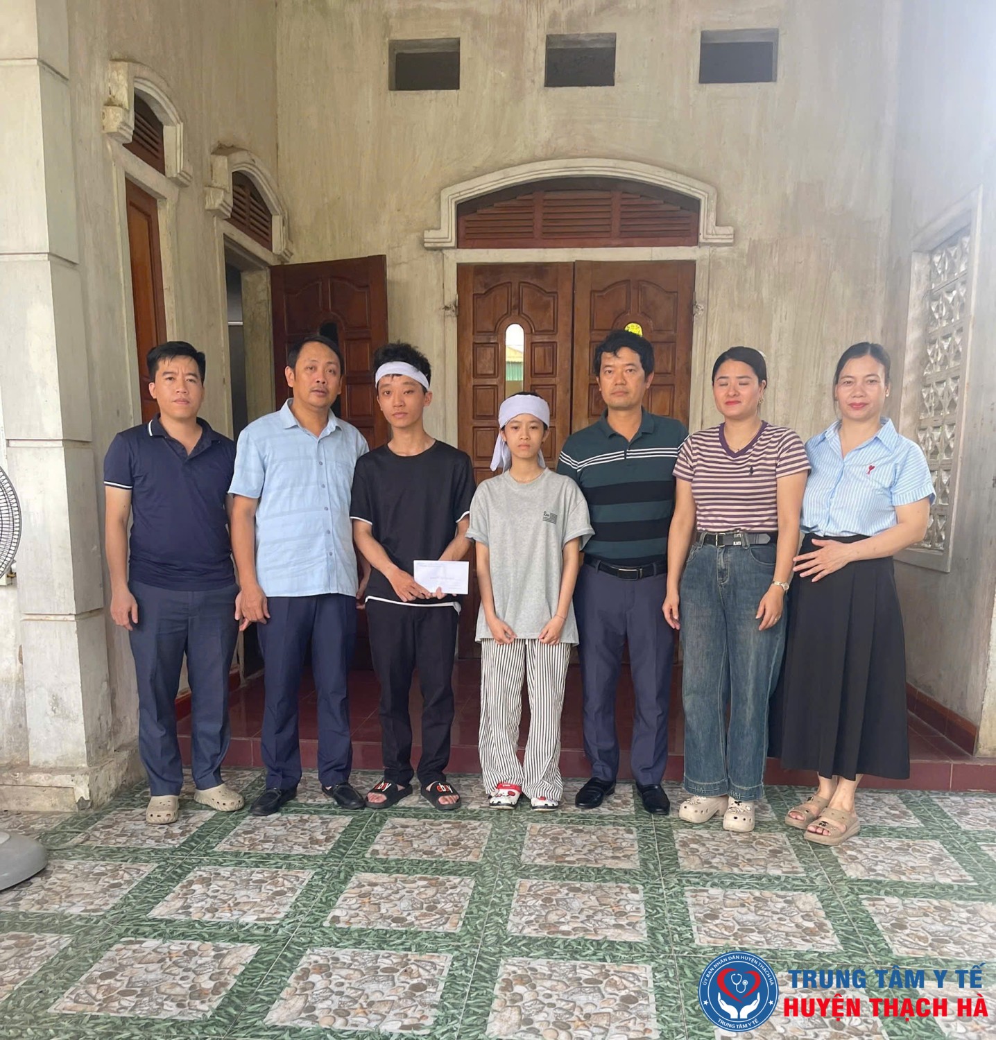TTYT THẠCH HÀ THĂM HỎI, CHIA BUỒN VÀ HỖ TRỢ GIA ĐÌNH VIÊN CHỨC CÓ HOÀN CẢNH ĐẶC BIỆT KHÓ KHĂN